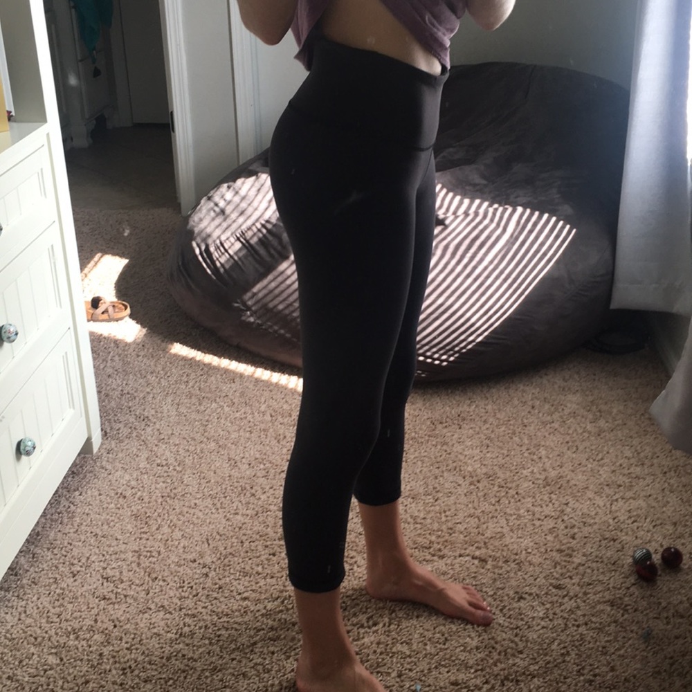 BLACK LULU LEMON CAPRIS